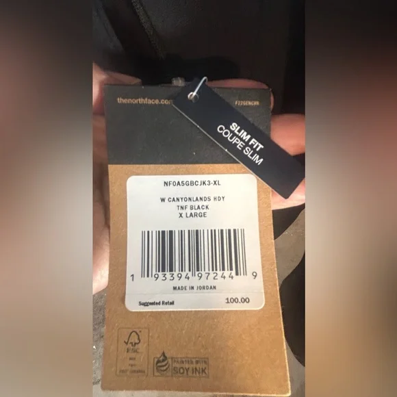 NorthFace Woman’s SlimFit Sports Ski Jacket& A FREE Men’s Northface USED JACKET - Picture 16 of 16